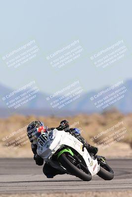 media/Dec-07-2025-CVMA (Sun) [[3e7d2de5dc]]/Race 9-Formula UL Shootout/